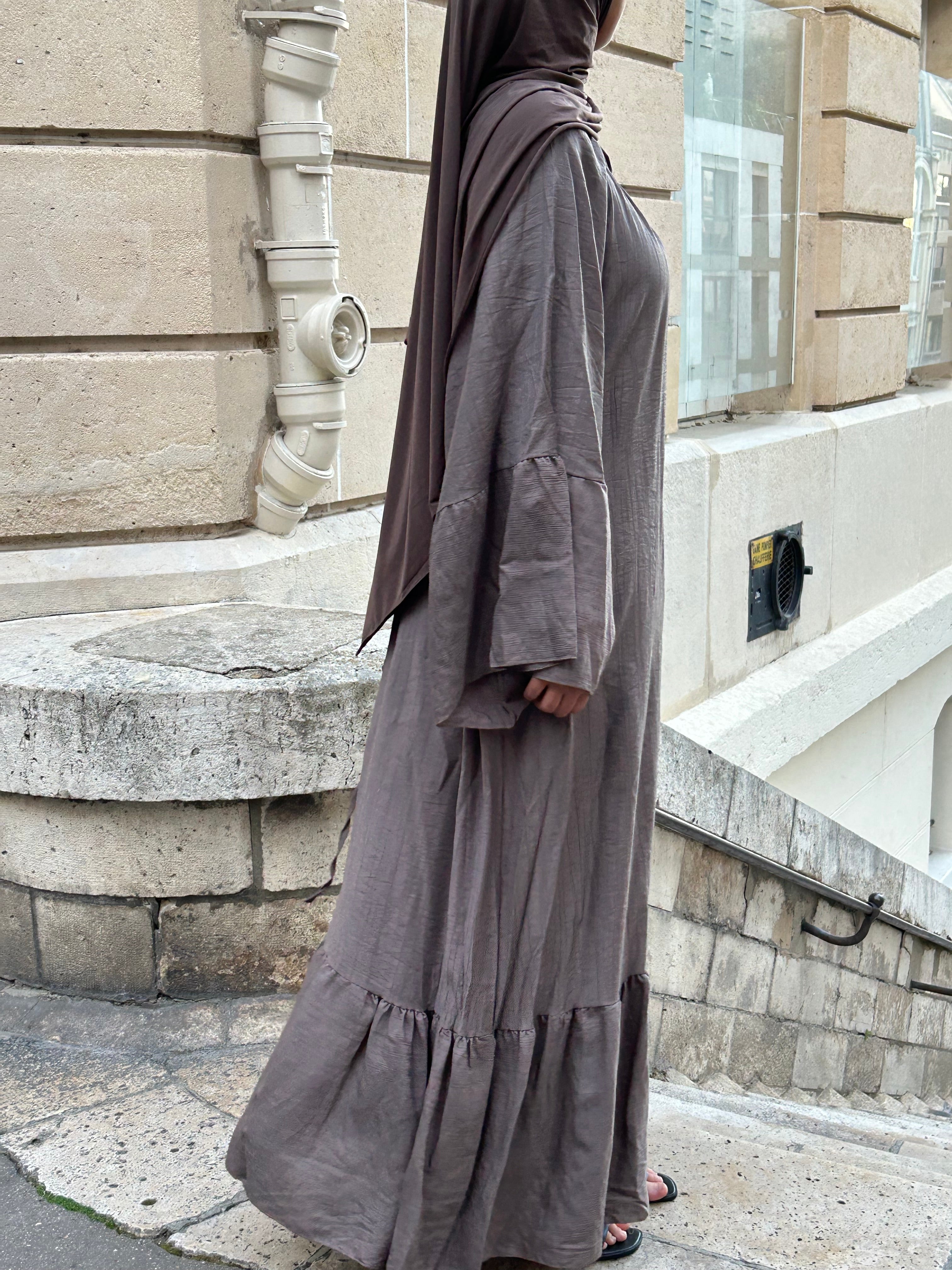 Robe fluide à volant